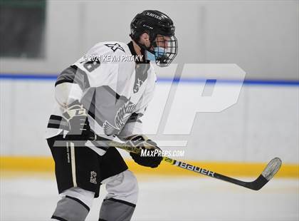 Thumbnail 3 in Notre Dame Catholic @ Xavier photogallery.