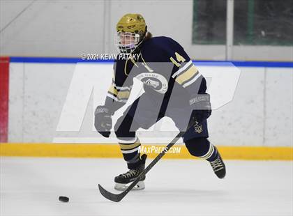 Thumbnail 1 in Notre Dame Catholic @ Xavier photogallery.
