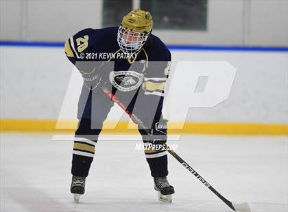 Thumbnail 3 in Notre Dame Catholic @ Xavier photogallery.