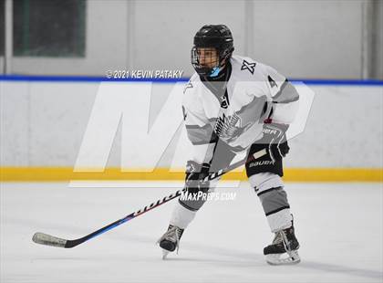 Thumbnail 3 in Notre Dame Catholic @ Xavier photogallery.