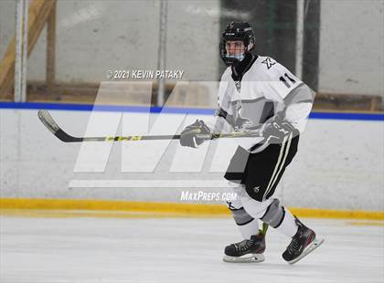Thumbnail 1 in Notre Dame Catholic @ Xavier photogallery.