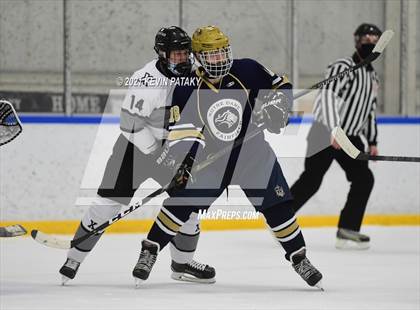 Thumbnail 2 in Notre Dame Catholic @ Xavier photogallery.