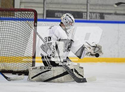 Thumbnail 2 in Notre Dame Catholic @ Xavier photogallery.