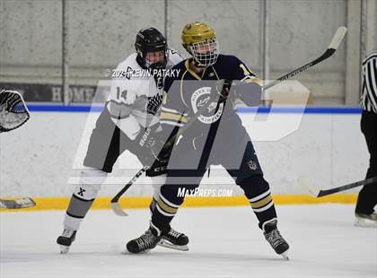 Thumbnail 1 in Notre Dame Catholic @ Xavier photogallery.