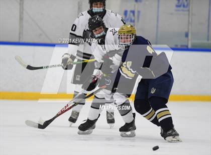 Thumbnail 2 in Notre Dame Catholic @ Xavier photogallery.