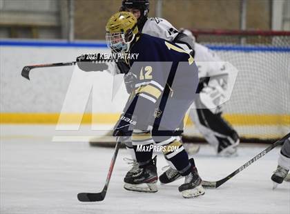 Thumbnail 3 in Notre Dame Catholic @ Xavier photogallery.
