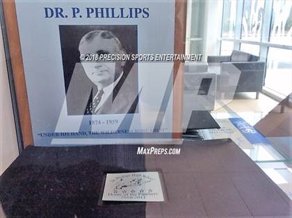 Thumbnail 3 in Dr. Phillips TOC Ceremony photogallery.
