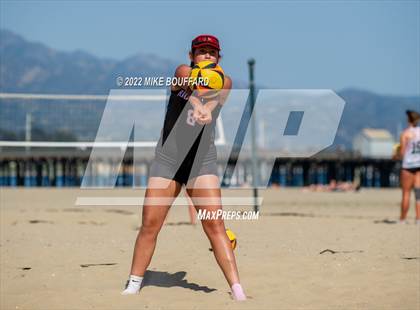 Thumbnail 2 in Rio Mesa @ Santa Barbara photogallery.