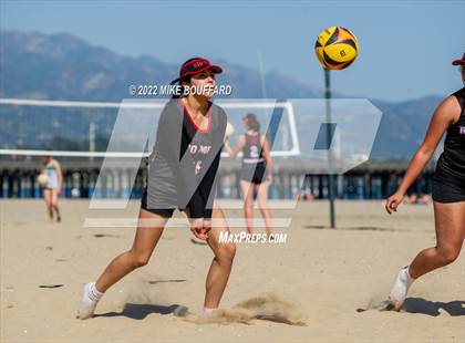 Thumbnail 1 in Rio Mesa @ Santa Barbara photogallery.