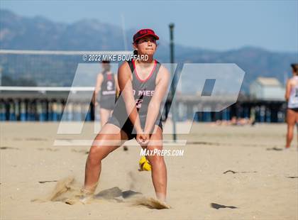 Thumbnail 1 in Rio Mesa @ Santa Barbara photogallery.