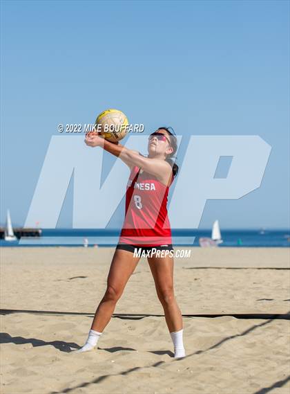 Thumbnail 1 in Rio Mesa @ Santa Barbara photogallery.