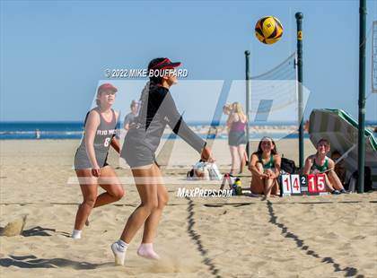 Thumbnail 3 in Rio Mesa @ Santa Barbara photogallery.