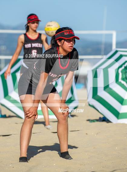 Thumbnail 1 in Rio Mesa @ Santa Barbara photogallery.