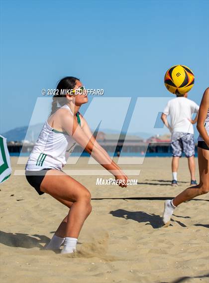 Thumbnail 1 in Rio Mesa @ Santa Barbara photogallery.