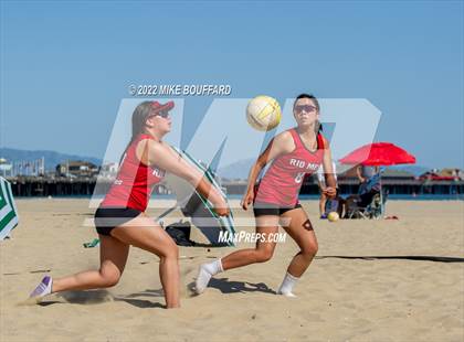 Thumbnail 2 in Rio Mesa @ Santa Barbara photogallery.