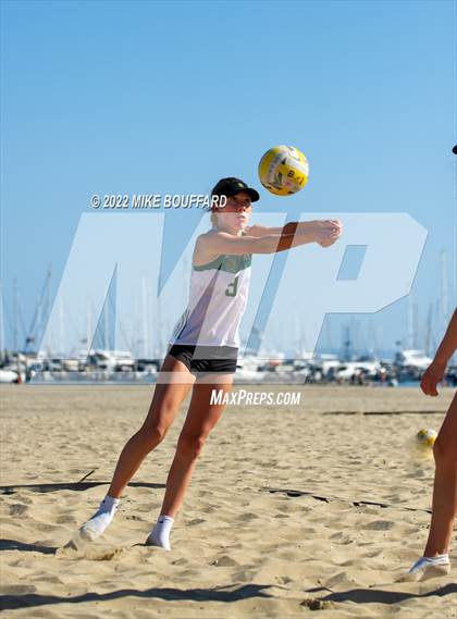 Thumbnail 1 in Rio Mesa @ Santa Barbara photogallery.