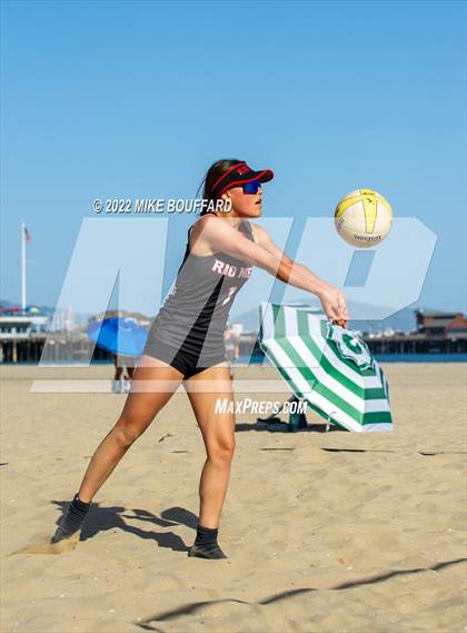 Thumbnail 1 in Rio Mesa @ Santa Barbara photogallery.