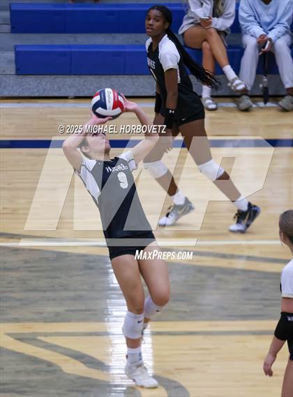 Thumbnail 2 in Lake Highlands @ Plano East (UIL 6A D1 Area Playoff) photogallery.