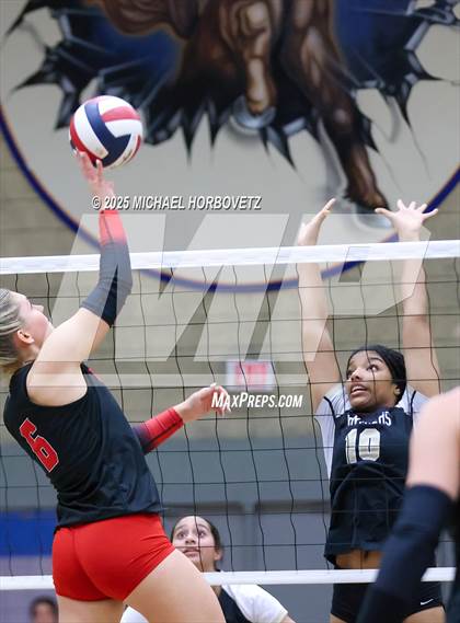 Thumbnail 3 in Lake Highlands @ Plano East (UIL 6A D1 Area Playoff) photogallery.