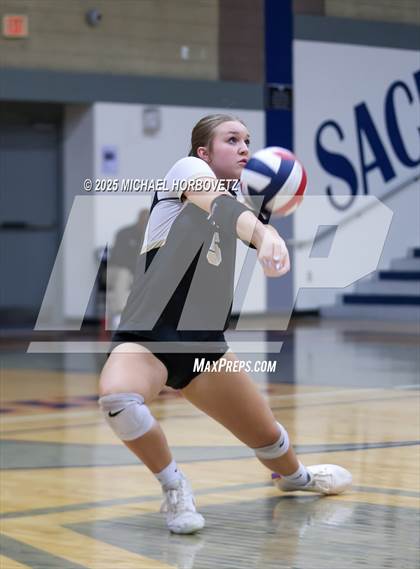 Thumbnail 1 in Lake Highlands @ Plano East (UIL 6A D1 Area Playoff) photogallery.