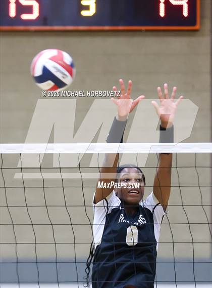 Thumbnail 1 in Lake Highlands @ Plano East (UIL 6A D1 Area Playoff) photogallery.