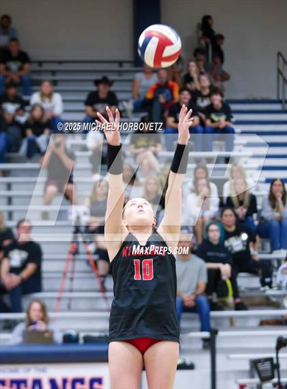 Thumbnail 2 in Lake Highlands @ Plano East (UIL 6A D1 Area Playoff) photogallery.