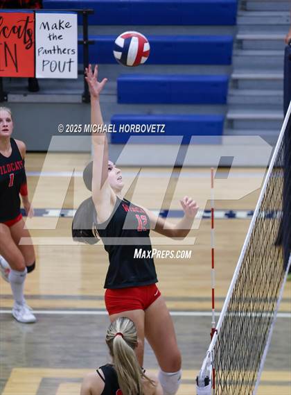 Thumbnail 2 in Lake Highlands @ Plano East (UIL 6A D1 Area Playoff) photogallery.