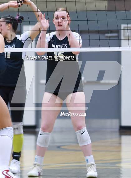 Thumbnail 3 in Lake Highlands @ Plano East (UIL 6A D1 Area Playoff) photogallery.