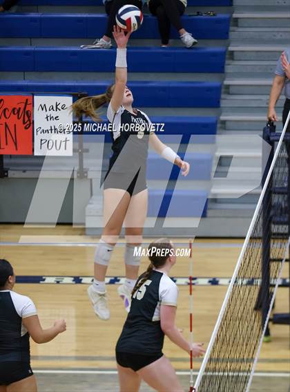 Thumbnail 2 in Lake Highlands @ Plano East (UIL 6A D1 Area Playoff) photogallery.