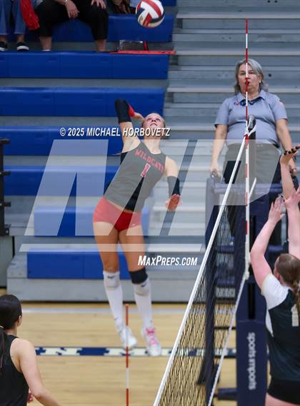 Thumbnail 3 in Lake Highlands @ Plano East (UIL 6A D1 Area Playoff) photogallery.