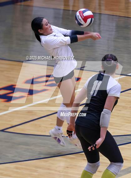 Thumbnail 3 in Lake Highlands @ Plano East (UIL 6A D1 Area Playoff) photogallery.