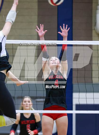 Thumbnail 3 in Lake Highlands @ Plano East (UIL 6A D1 Area Playoff) photogallery.