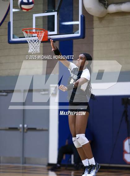 Thumbnail 2 in Lake Highlands @ Plano East (UIL 6A D1 Area Playoff) photogallery.