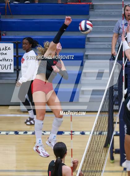 Thumbnail 3 in Lake Highlands @ Plano East (UIL 6A D1 Area Playoff) photogallery.