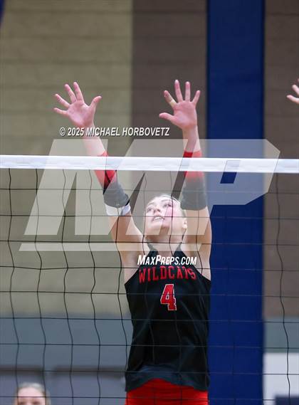 Thumbnail 2 in Lake Highlands @ Plano East (UIL 6A D1 Area Playoff) photogallery.