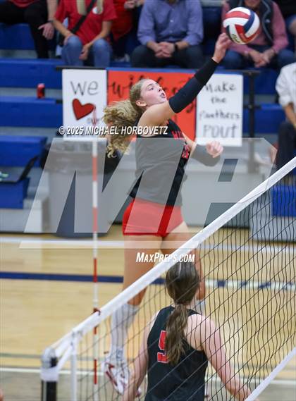 Thumbnail 1 in Lake Highlands @ Plano East (UIL 6A D1 Area Playoff) photogallery.