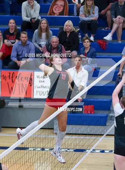 Thumbnail 3 in Lake Highlands @ Plano East (UIL 6A D1 Area Playoff) photogallery.