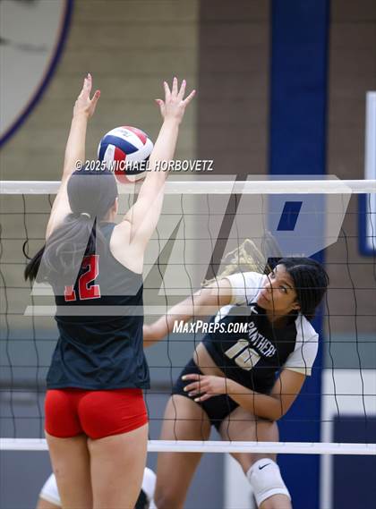 Thumbnail 2 in Lake Highlands @ Plano East (UIL 6A D1 Area Playoff) photogallery.