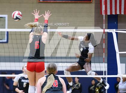 Thumbnail 3 in Lake Highlands @ Plano East (UIL 6A D1 Area Playoff) photogallery.