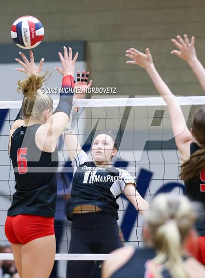 Thumbnail 3 in Lake Highlands @ Plano East (UIL 6A D1 Area Playoff) photogallery.