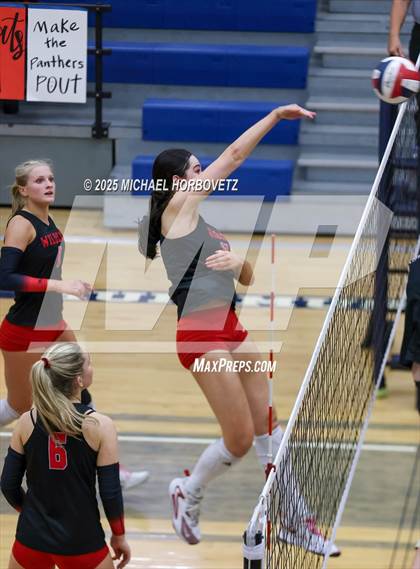 Thumbnail 2 in Lake Highlands @ Plano East (UIL 6A D1 Area Playoff) photogallery.