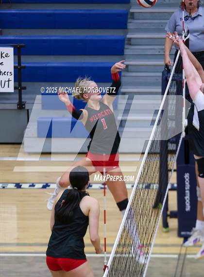 Thumbnail 2 in Lake Highlands @ Plano East (UIL 6A D1 Area Playoff) photogallery.