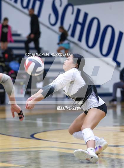 Thumbnail 2 in Lake Highlands @ Plano East (UIL 6A D1 Area Playoff) photogallery.