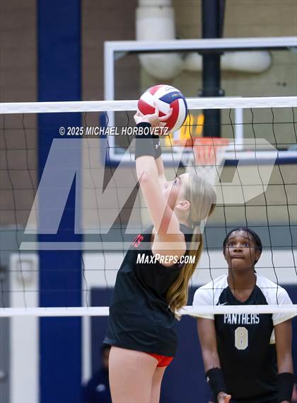 Thumbnail 1 in Lake Highlands @ Plano East (UIL 6A D1 Area Playoff) photogallery.