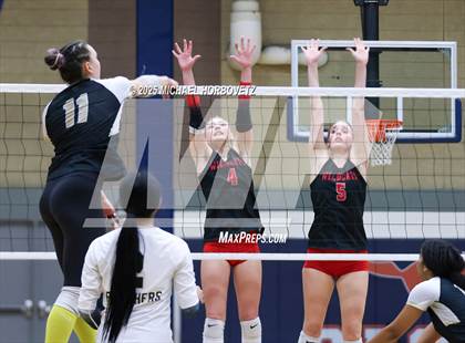 Thumbnail 3 in Lake Highlands @ Plano East (UIL 6A D1 Area Playoff) photogallery.