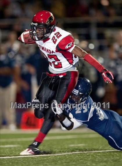 Thumbnail 2 in Etiwanda vs. Summit photogallery.