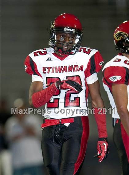 Thumbnail 1 in Etiwanda vs. Summit photogallery.