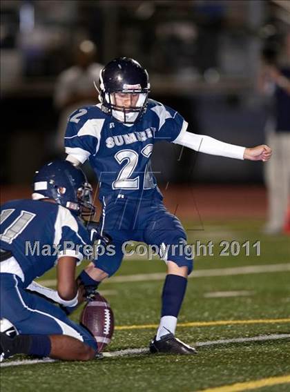 Thumbnail 3 in Etiwanda vs. Summit photogallery.
