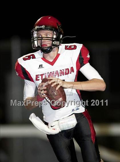 Thumbnail 3 in Etiwanda vs. Summit photogallery.