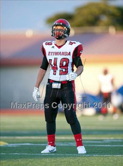 Thumbnail 3 in Etiwanda vs. Summit photogallery.